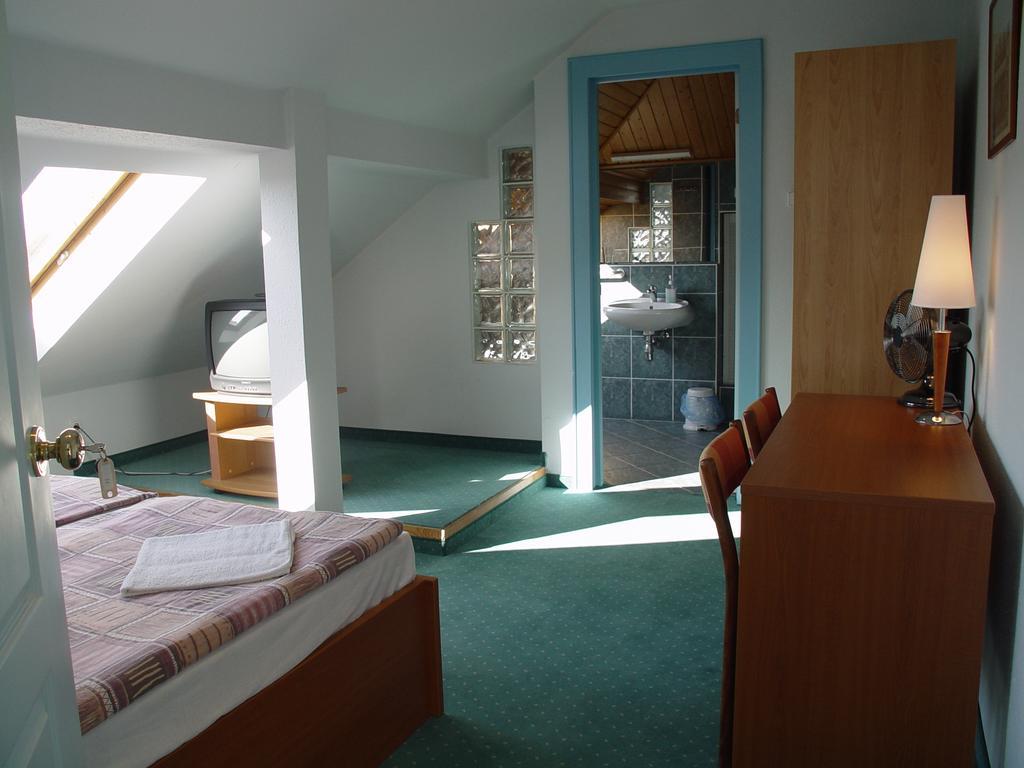 Hotel Menthol Budapeşte Dış mekan fotoğraf